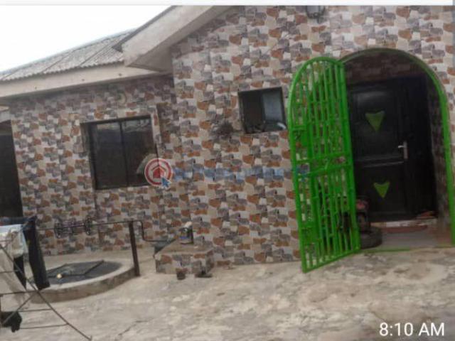 For sale: 3 bedroom Detached Bungalow Ijaye Ojokoro Ifako Ijaiye Lagos PID: 1PBFGM | Private Property Nigeria