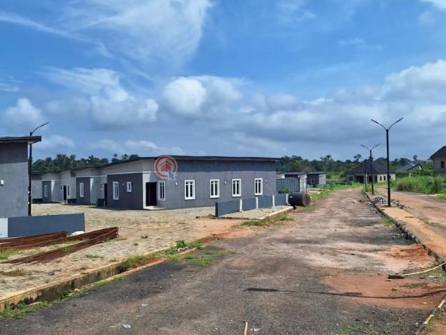 For sale: 3 bedroom Flat & Apartment Very Close To Lagos Ibadan Express Way Mowe Ogun area PID: 1PCTKU | Private Property Nigeria