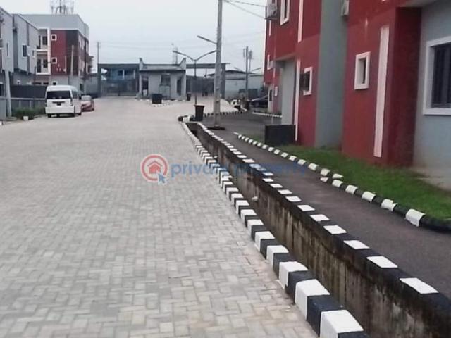 For sale: 3 bedroom Mini Flat Kosofe Alapere, ketu Lagos Alapere Kosofe/Ikosi Lagos PID: 5PBSEC | Private Property Nigeria