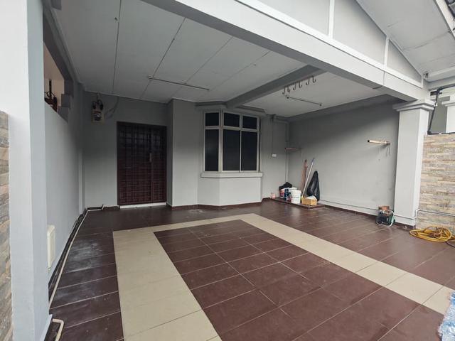 FOR SALE Taman Universiti 4 Bedrooms
