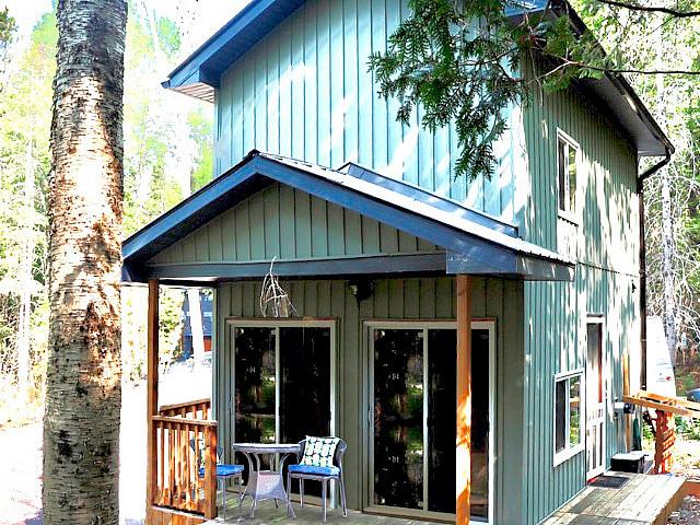 For Sale Tiny Home Located 3.5 Hours Of Toronto