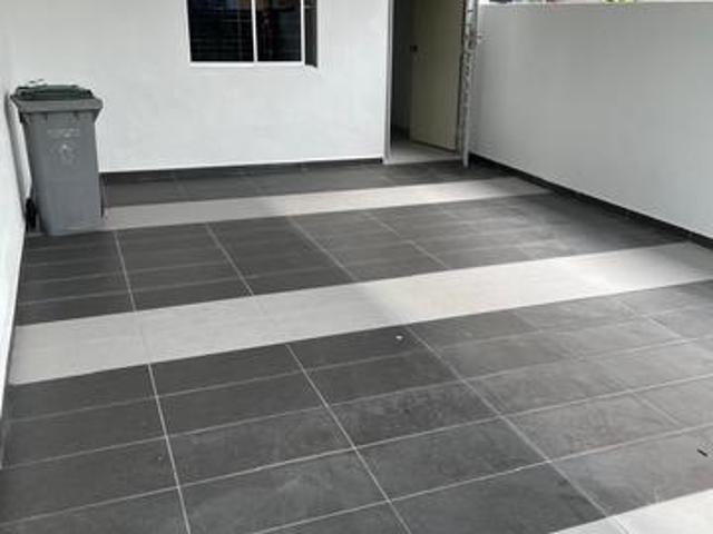 For Sale Tmn Aman Kluang 2 Storey Low Cost End lot 100 full loan