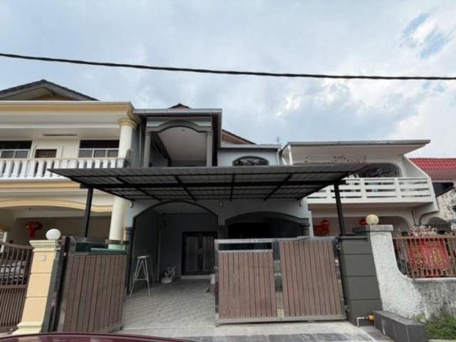 For Sale Tun Aminah Double Storey 22x70 Revonated Unit