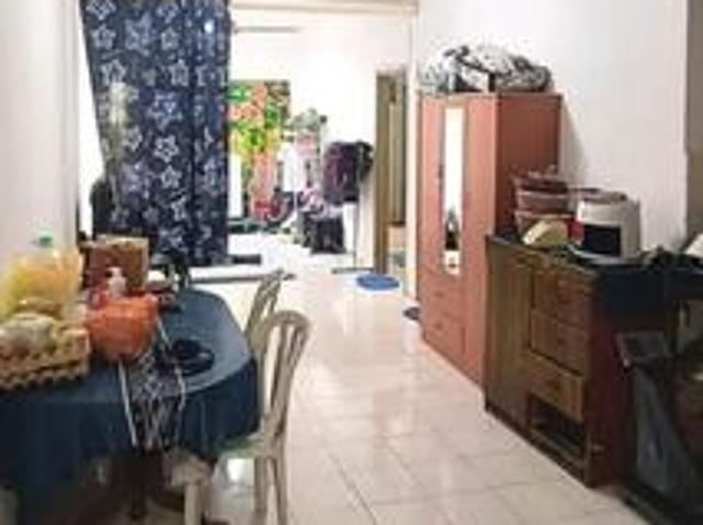 For sale Vista Indah Putra Apartment Bayu Perdana Klang 1st floor