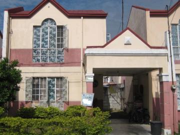 FOR SALE: Apartment / Condo / Townhouse Cavite >Imus