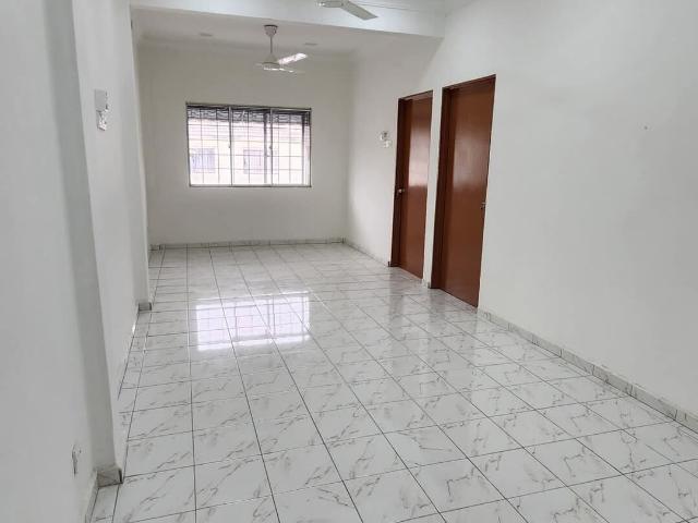For Sale Apartment Putra Raya, Taman Pinggiran Putra, Seri Kembangan