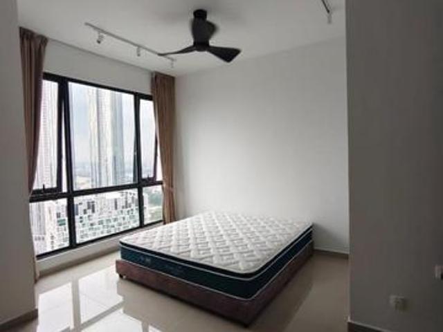 FOR SALE ARC RESIDENCE Taman Daya 650 sqft Level 16 Block