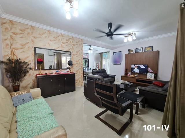 For Sale Bandar Parkland KlangFully Renovated Double Storey Endlot