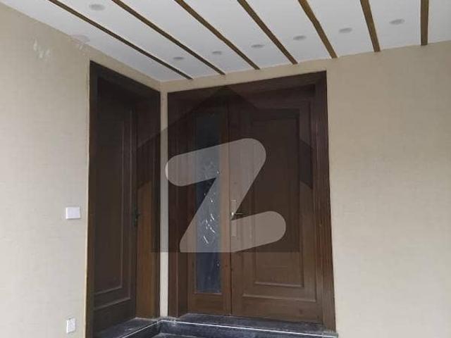 For Sale Bahria Town Phase 8 Rawalpindi House 5 Marla