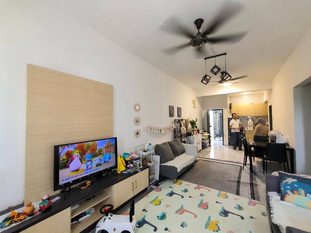FOR SALE BLOCK C C Pangsapuri Putra Impian Taman Putr