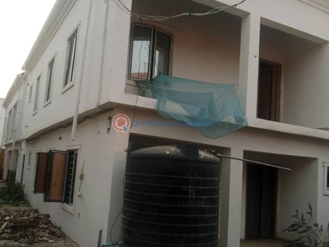 For sale: Block Of Flats Unity Estate Egbeda Egbe/Idimu Lagos PID: 4PCMBM | Private Property Nigeria