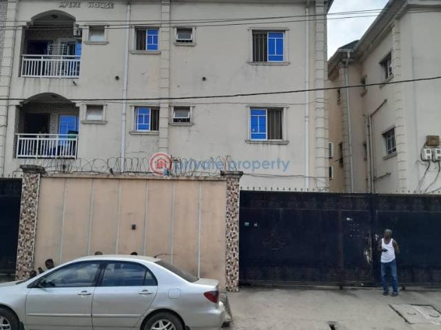 For sale: Block Of Flats Olateju Mushin Lagos PID: 1PBRWW | Private Property Nigeria