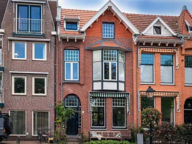 For sale: Bloemendaalseweg 9A, 2061 CA Bloemendaal