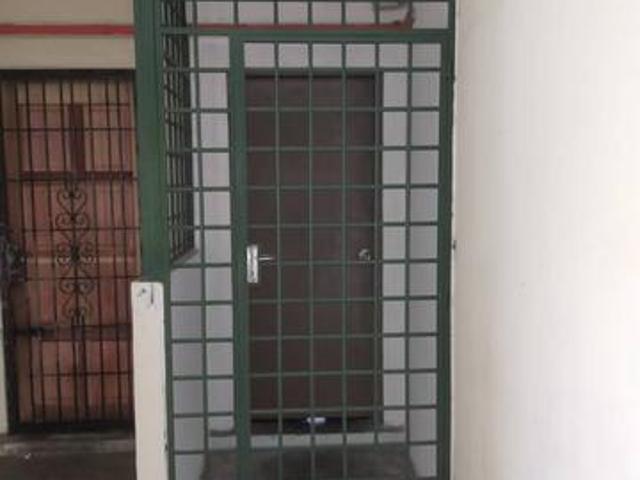 For Sale Blk C Rumah Pangsa Akasia Taman Desa Cemerlang JBLow c