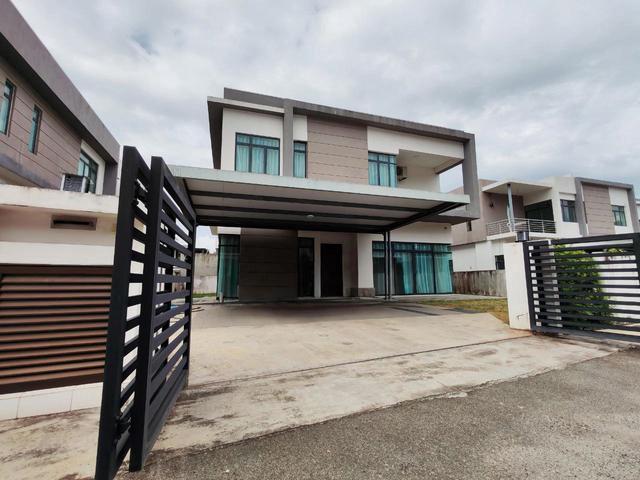 FOR SALE Bungalow Villa 2 Storey Gated Guarded
