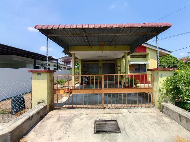 For Sale Bungalow Single Storey Corner Lot Lim Garden Ipoh Perak
