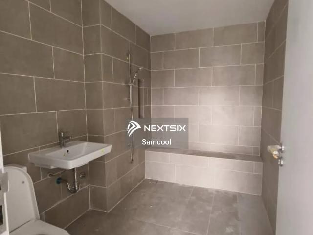 For Sale Bukit Indah Double Storey terrace house End Lot