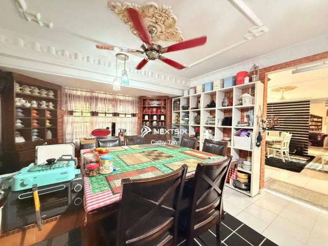 For Sale 出售* Austin Height Hot Area 3 Storey Shoplot Jalan Austin Height 24 x 75 Intermediate Freehold Non bumi Selling Price: RM3.95Million