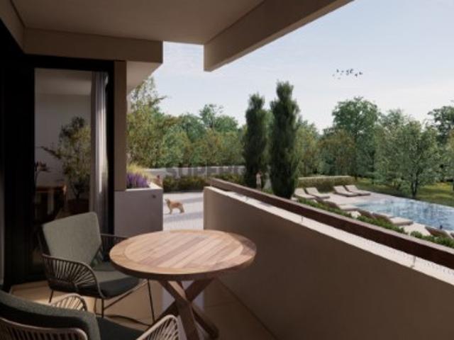 For Sale | Condomínio fechado JARDIM DAS CAVADAS | Apartamento T2 | Piscina e jardim | 1 Lugar de Garagem + Arrumos