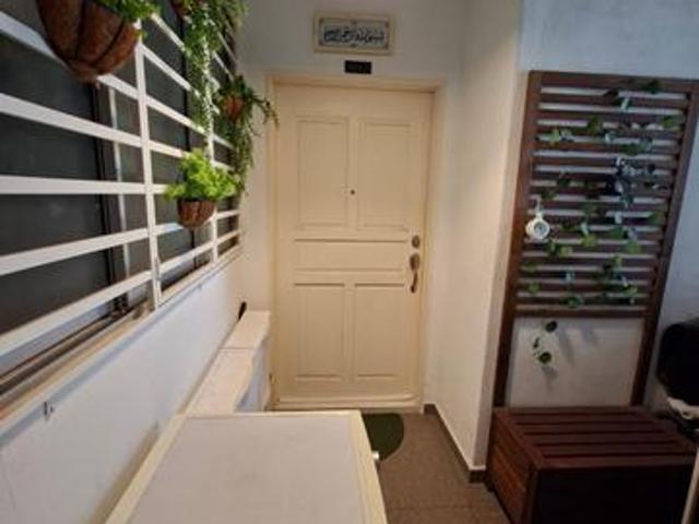 FOR SALE Corner Lot Freehold Price Negotiable