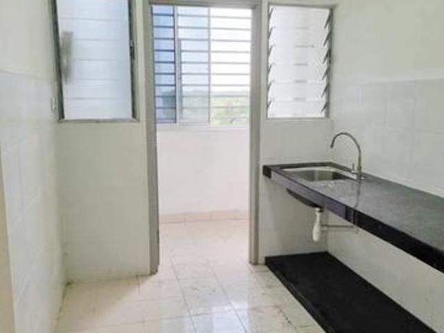For Sale Denai Nusantara Apartment Gelang Patah Mid Floor