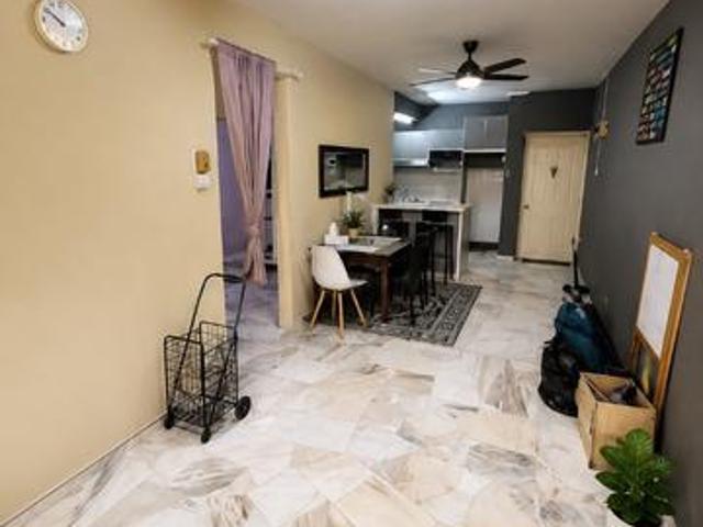 FOR SALE Desaminium Flora Apartment Seri Kembangan Selangor