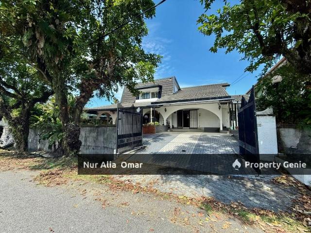 FOR SALE Double Storey Bungalow Kampung Tunku Petaling Jaya