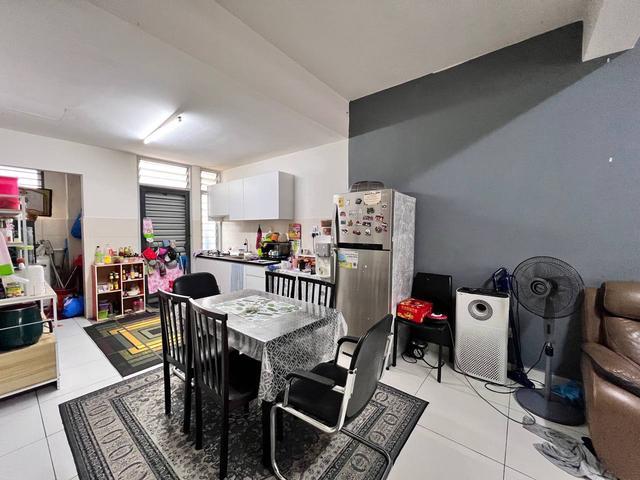 For Sale Double Storey Intermediate Terrace House Camellia Residence