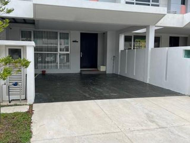 FOR SALE Double Storey Linked Bayan Residence Tropicana Aman