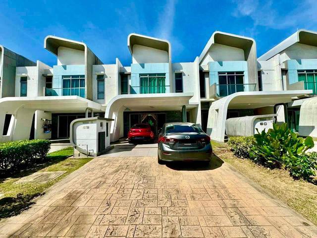 FOR SALE Double Storey Superlink Courtyard Villa