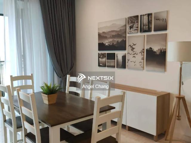 For Sale Double Storey Semi D with huge land @ Jalan Chantek, Taman Kolam Air, Nong Chik, near JB Town, JB CIQ 靠近新山坡底，水塘路有保安，地很大的稀有好货, 最少可以停8辆车