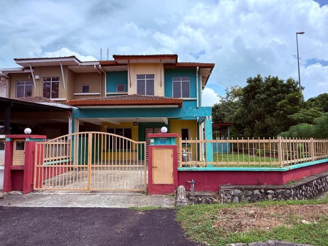 FOR SALE Double Storey Terrace Corner Lot Bandar Seri Putra Bangi