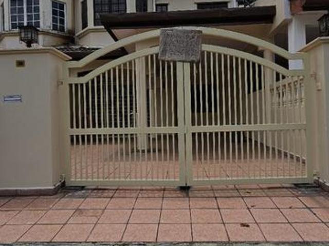 FOR SALE Double Storey Terrace House Desa Serdang