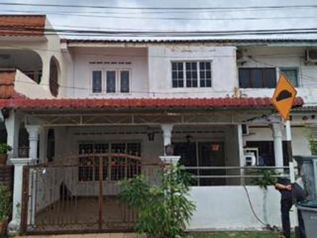For sale Double storey Terrace House Rumah teres 2 tingkat Melaka