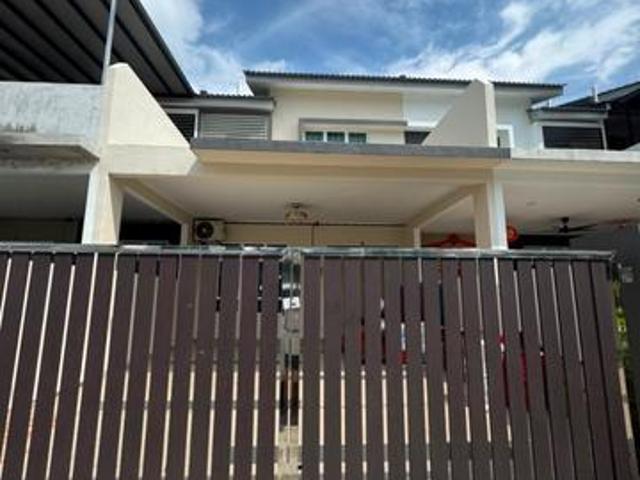 For Sale Double Storey 20x70 Jln Wau Merak Bandar Layangkasa