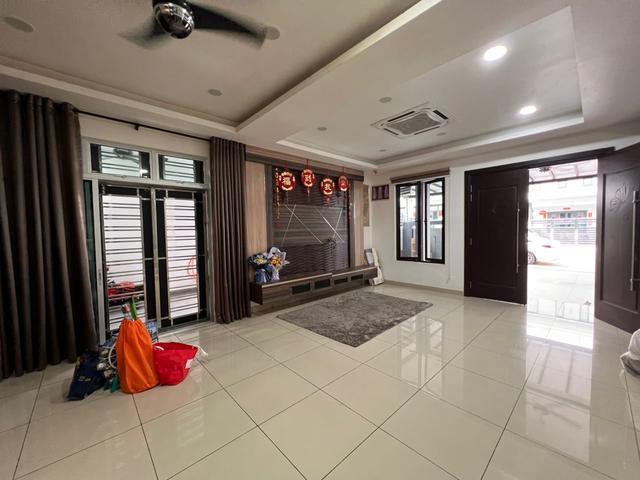 For Sale DOUBLESTOREY CLUSTER HOUSE Taman Scientex Kulai 2