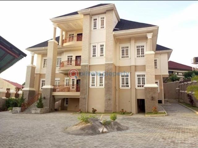 For sale: Duplex Maitama Abuja Phase 1 PID: 4PBQAW | Private Property Nigeria