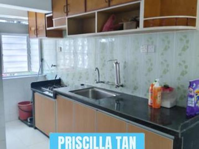 For Sale Farlim 4A Low Floor 2R1B 550sf Leasehold