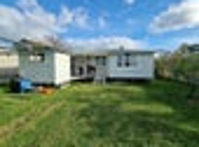 For Sale For Removal, three bedrooms, Ref Tovar