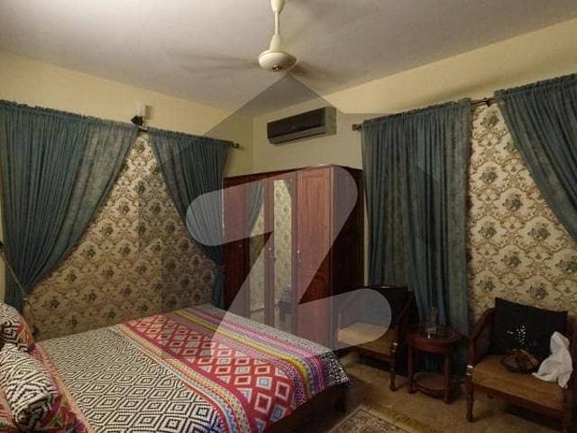 FOR SALE *FOUR 4 BED ROOMS Big Portion Near Mehfil E Murtaza Block 3 Danish Motor 1st Floor 4 Bed D/