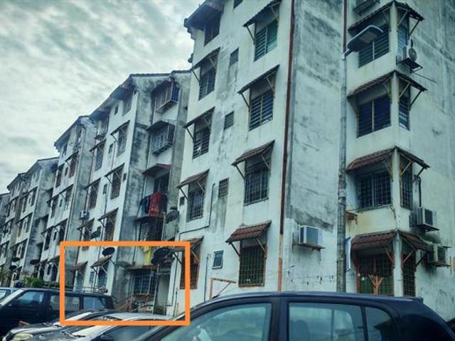 FOR SALE Flat Desa Petaling Kuala Lumpur Ground Floor Block 10