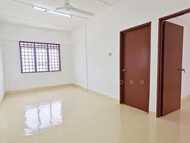 FOR SALE Flat Taman Molek Johor Bahru Johor