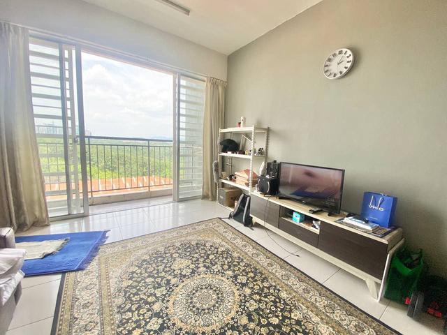For Sale Fully Furnished unit at Hijauan Height