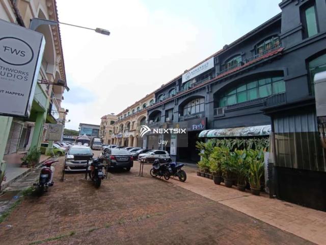 For sale | Ground floor shop Bundusan commercial centre 2 Nearby SIDMA college & A&W