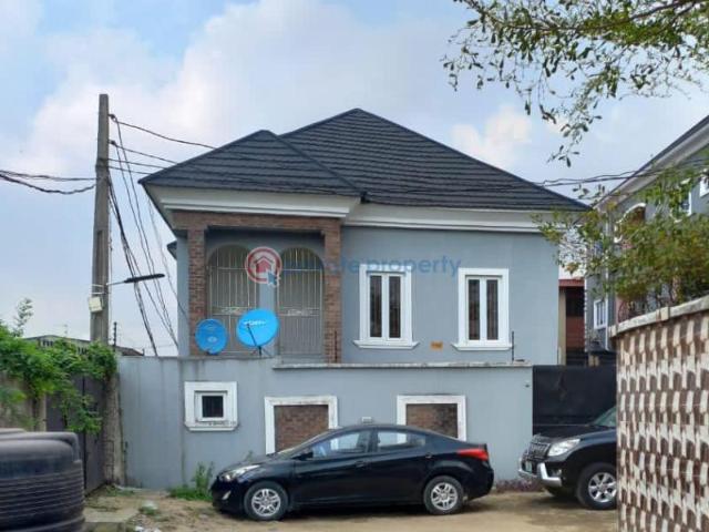 For sale: House Akoka Yaba Lagos PID: 0PBMUH | Private Property Nigeria