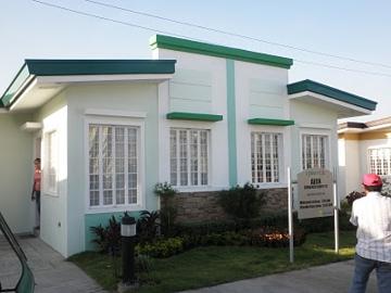 FOR SALE: House Cavite >Dasmarinas