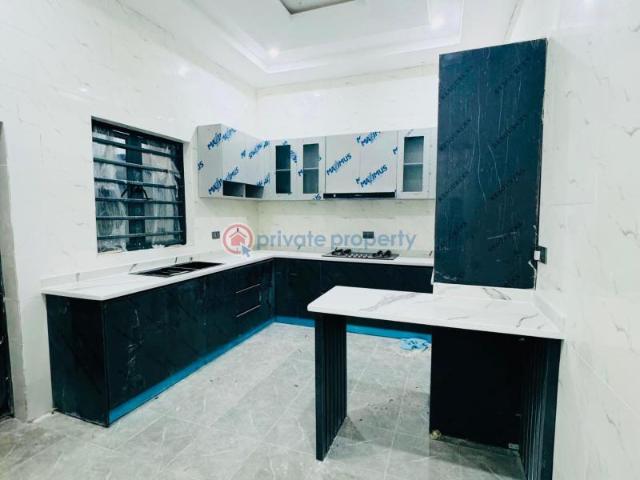 For sale: House location: Omole Phase One, lagos. Omole Phase 1 Ojodu Lagos PID: 8PCCDB | Private Property Nigeria