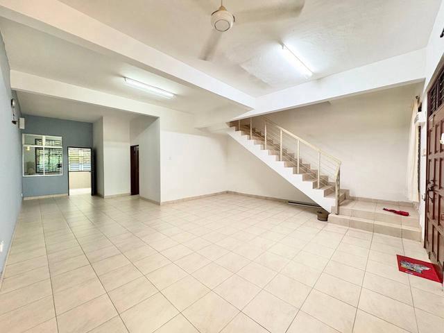 For Sale Indahpura Ruby Kulai 2 Storey Terrace 4Bed 3 Bath