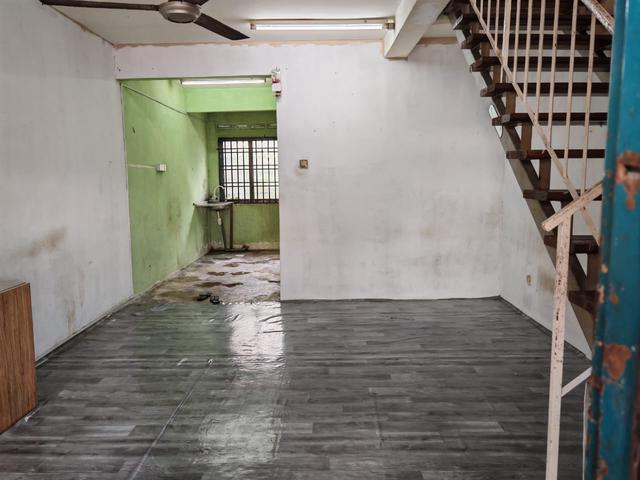 For Sale Jalan Berlian Cahaya Masai Pasir Gudang 2 storey medium cost