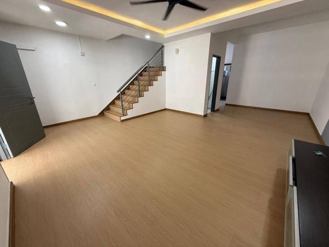 For Sale Jalan indah 241x Taman Bukit indah 81200 Johor Bahru